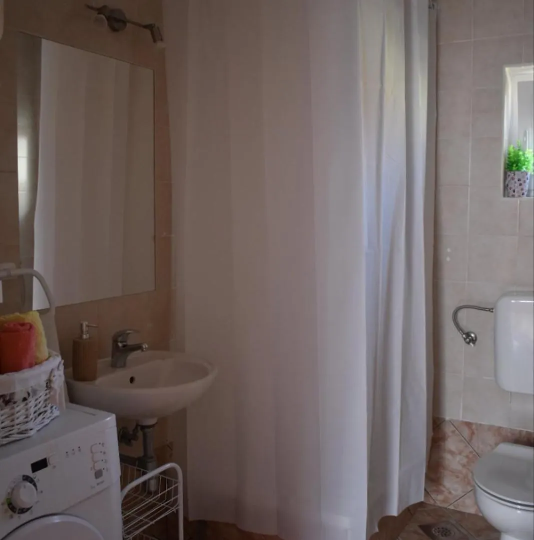 Laures Apartment Icici