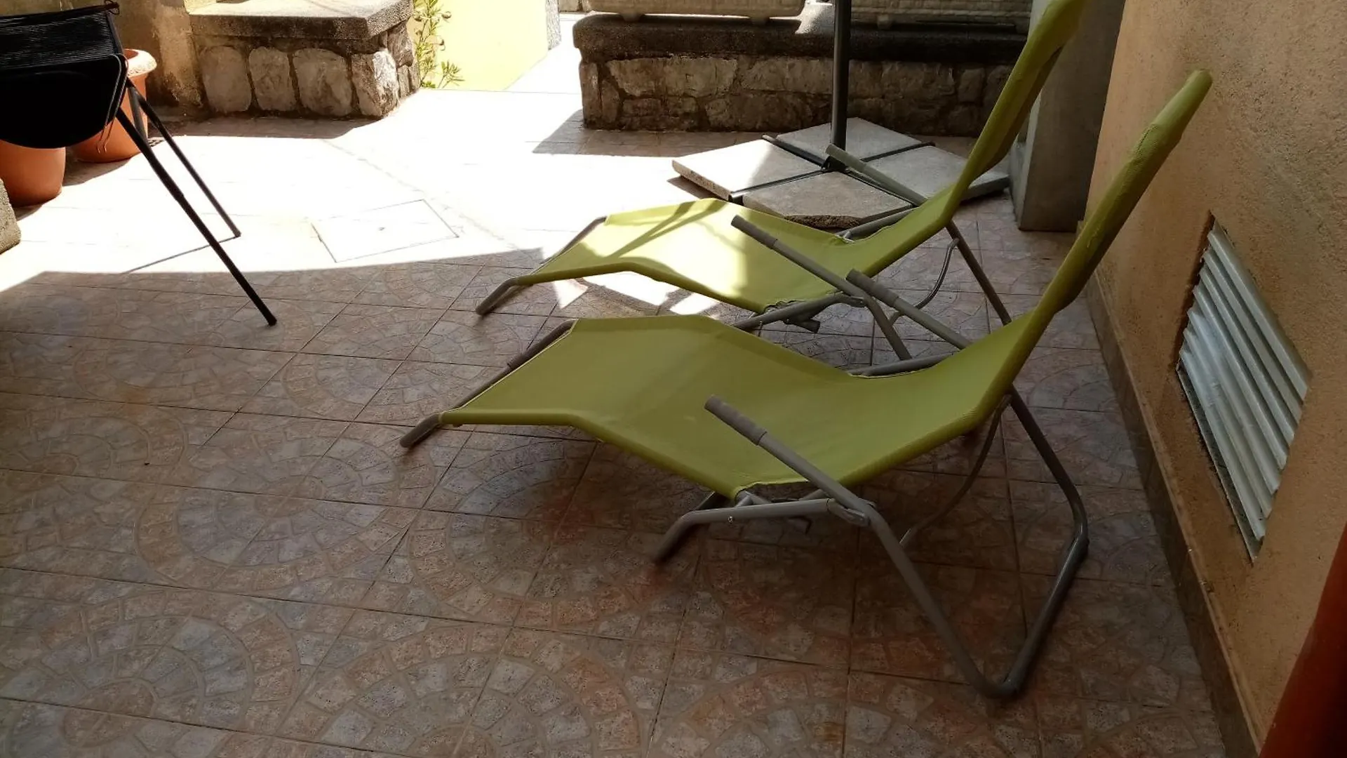 Laures Apartment Icici